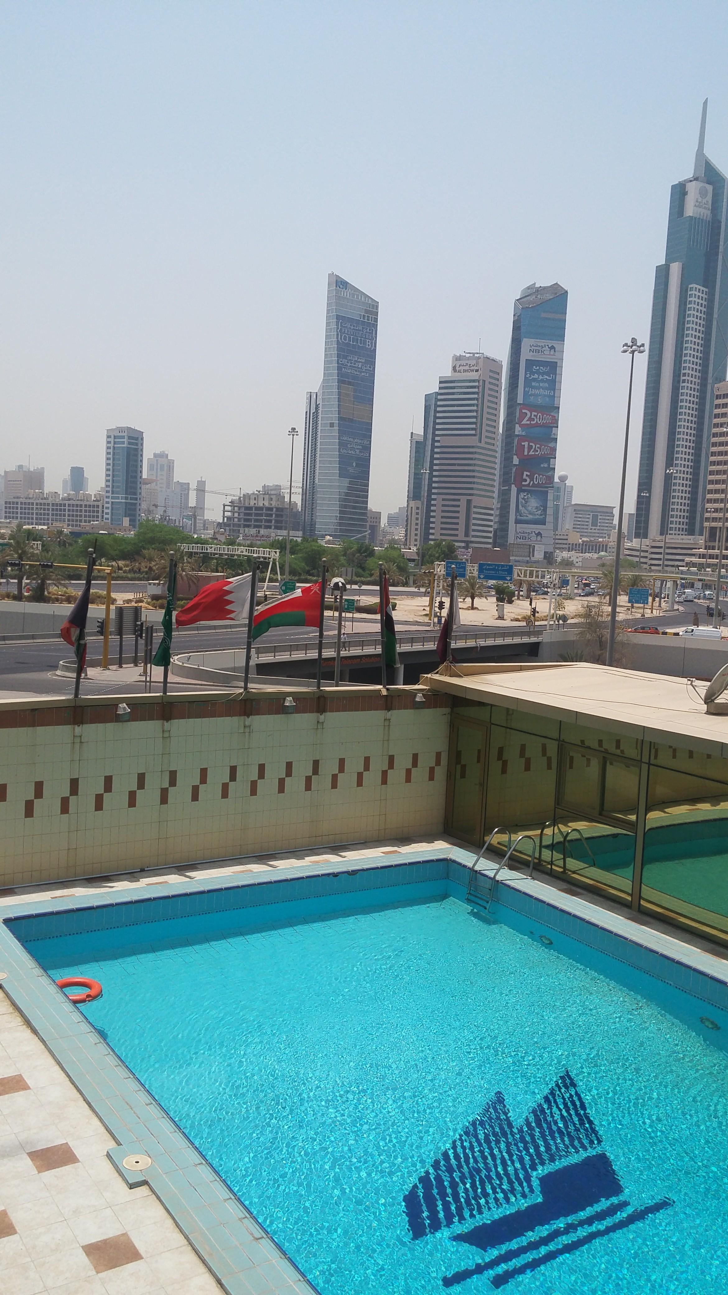 Kuwait Continental Hotel Kuwait City Exterior foto