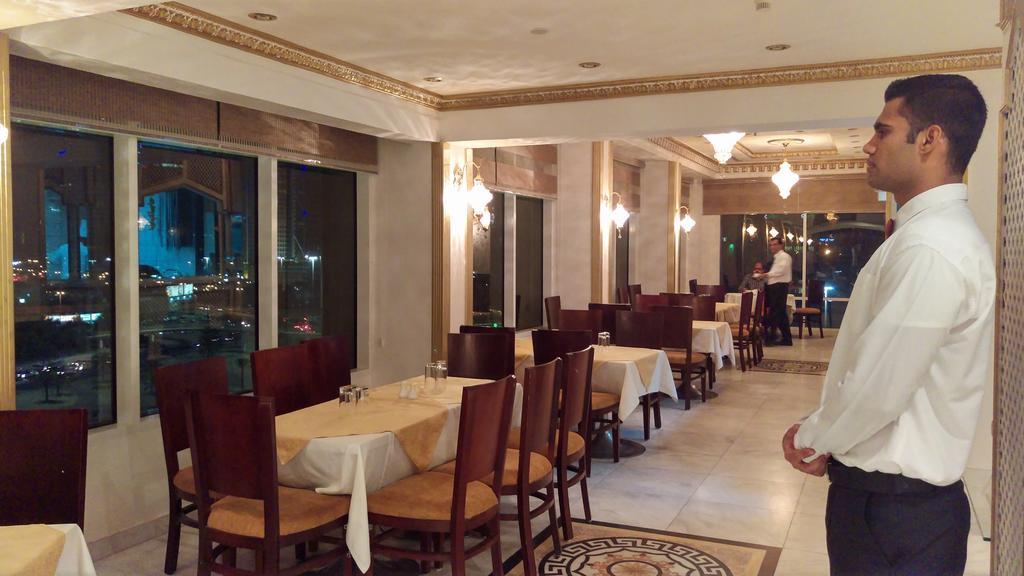 Kuwait Continental Hotel Kuwait City Exterior foto