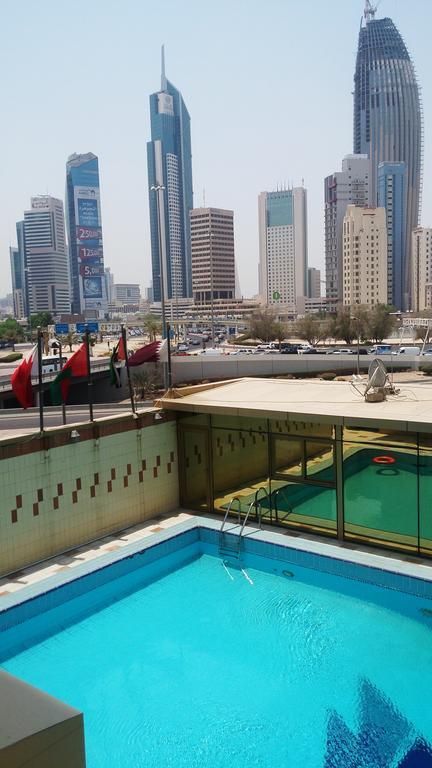 Kuwait Continental Hotel Kuwait City Exterior foto